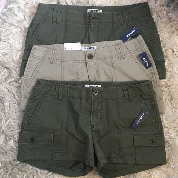 Old Navy Pants - NWT 3 Pack Old Navy Khaki shorts Size 6